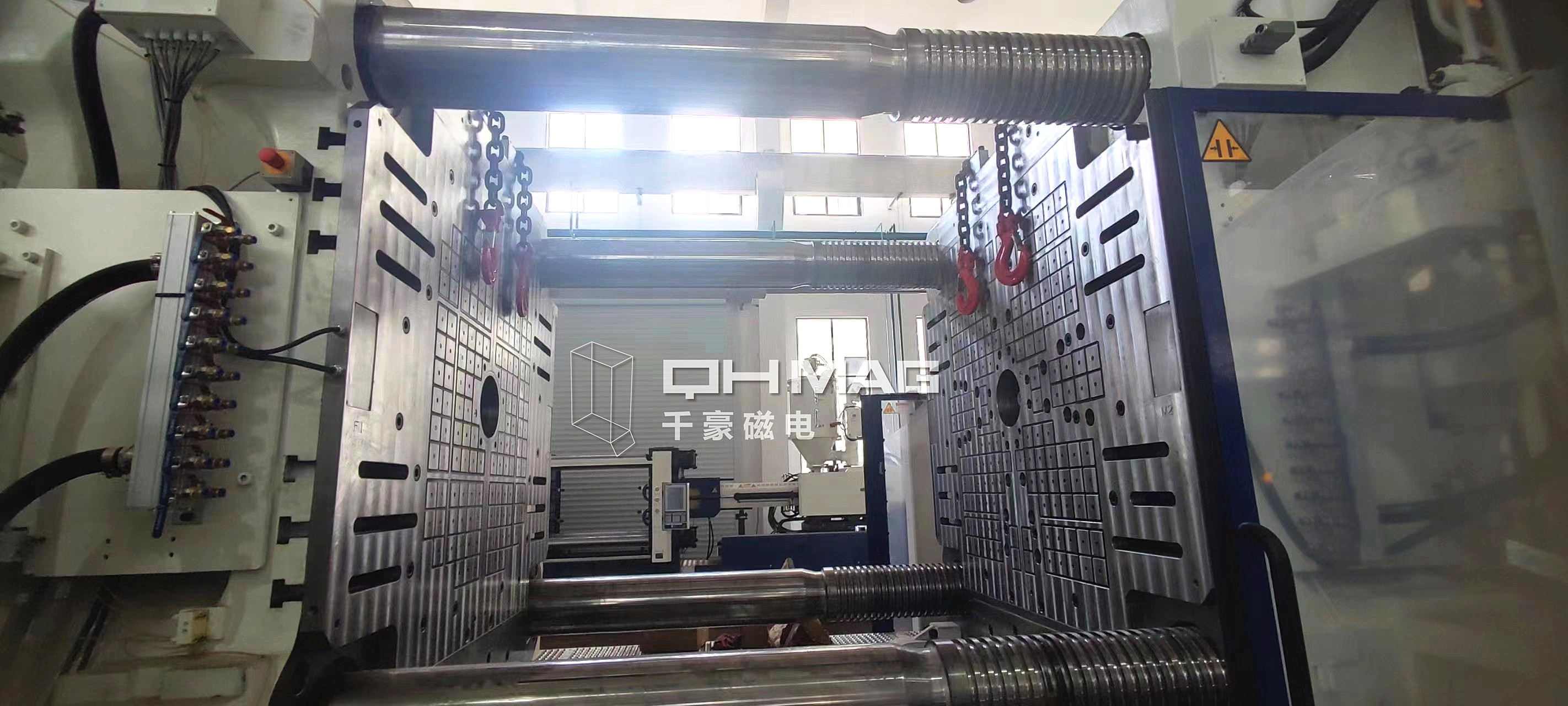 千豪注塑機(jī)快速換模系統(tǒng)，磁力模板，電永磁快速換模系統(tǒng)